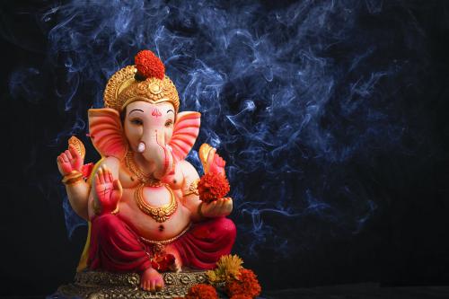 Auf seiner Reise nach Indien wird einem vielleicht auch Ganesha begegnen, der beliebte kindliche Elefantengott der Inder. 